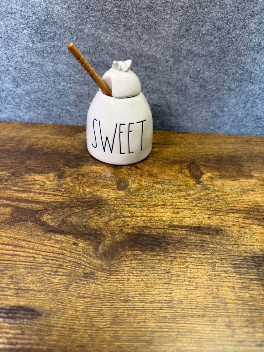Rae Dunn Artisan Collection Sweet Honey Pot with Lid and Wooden Dipper